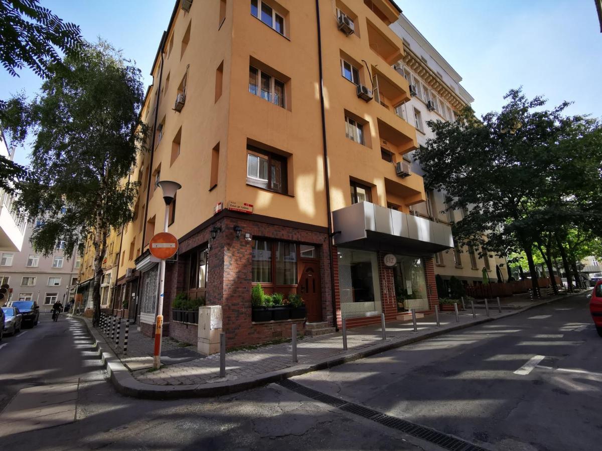 Sleep Over Sofia - Guest Rooms Luaran gambar